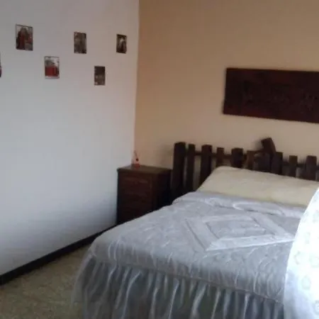 Casa Los Amigos Del Surf Praia Das Furnas Habitación en casa particular *