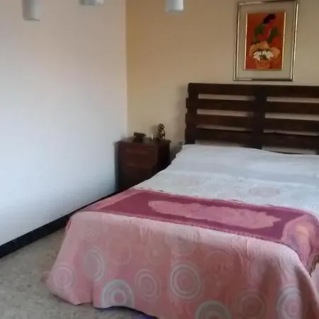 Habitación en casa particular Casa Los Amigos Del Surf Praia Das Furnas